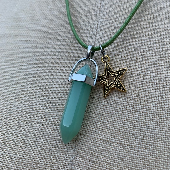 Handmade Resin Crystal Sage Star Amulet Necklace - Picture 7 of 8